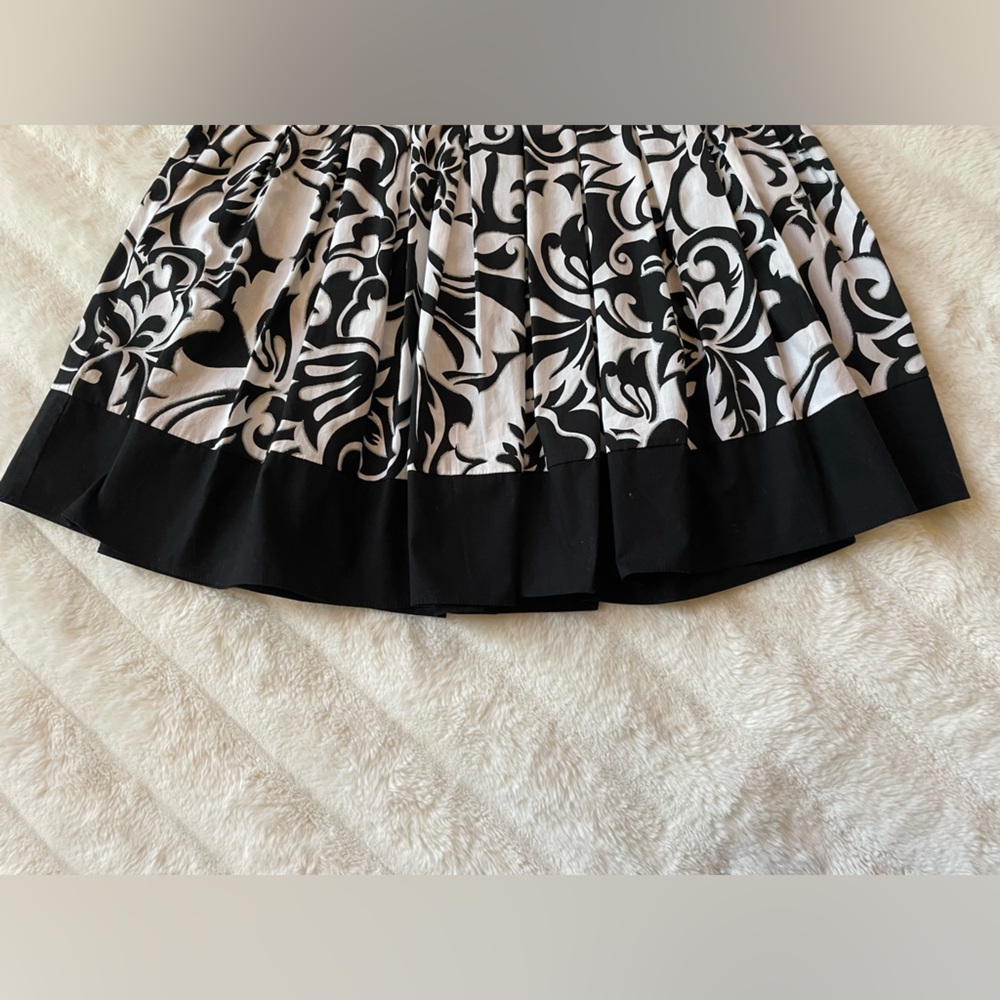 Cache skirt. - Picture 3 of 4